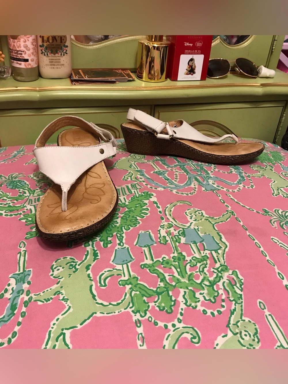 Born white leather t-strap woven wedge sandals size 7